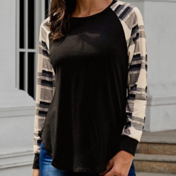 Black Shirt Black & White Plaid Sleeves - Picture 3 of 7